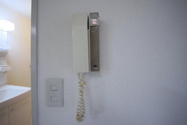 セキュリティ(★来客時に安心のモニターフォン★)