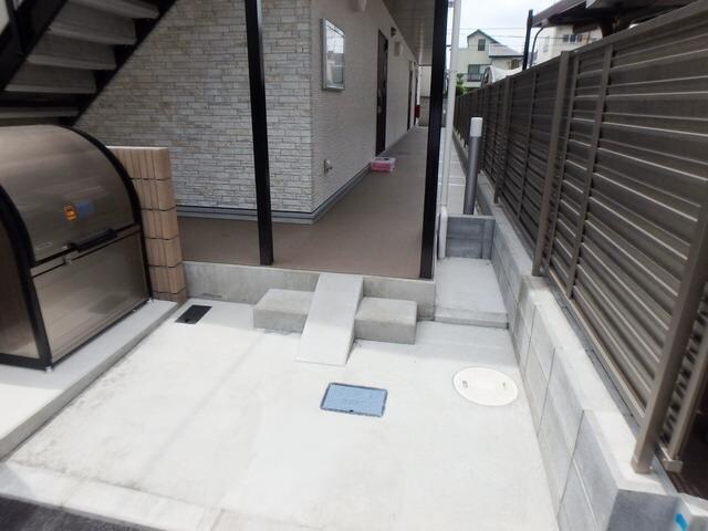 物件内観写真12　(★エントランス★)