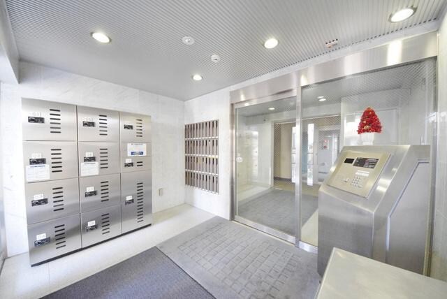 物件内観写真18　(★ロビー★)