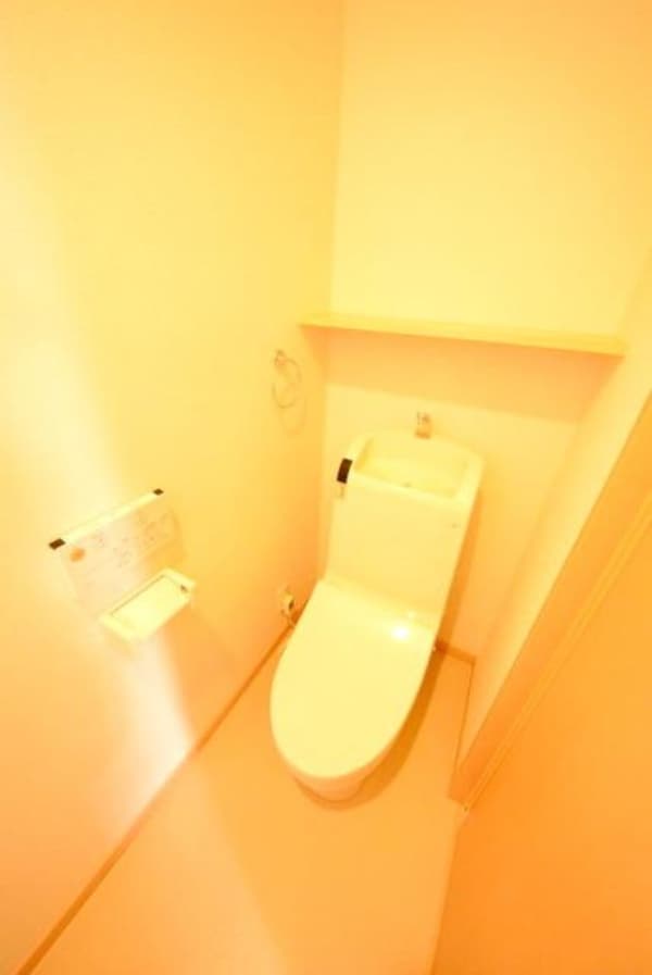 トイレ(別部屋参考写真)