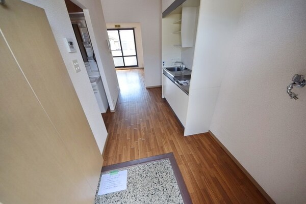 玄関(★お問い合わせはタウンハウジングまで★)