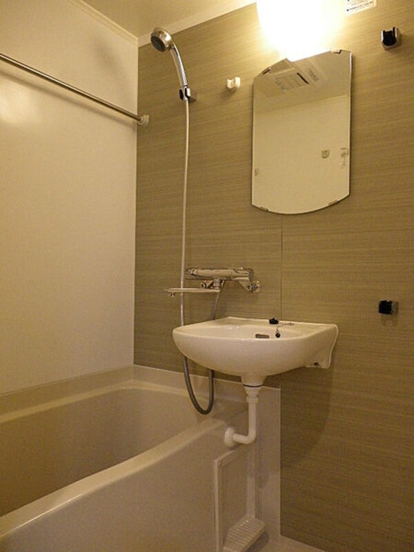 バス／シャワールーム等