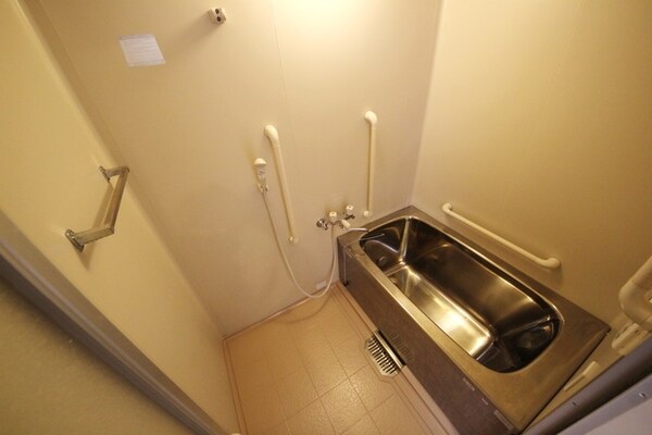 バス／シャワールーム等(室内・室内設備)