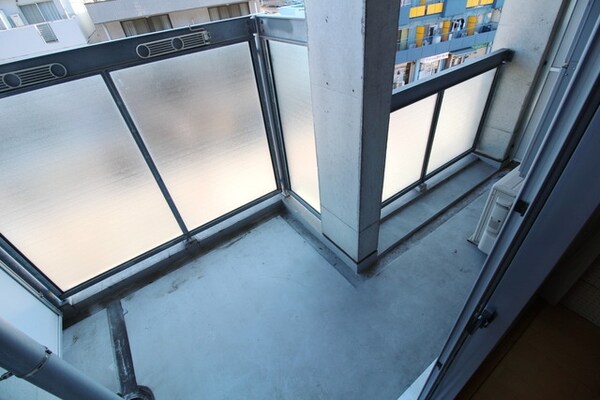 バルコニー(★面白いバルコニーですね★)