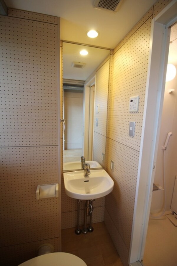 洗面(★大きな鏡で使いやすいですよ★)