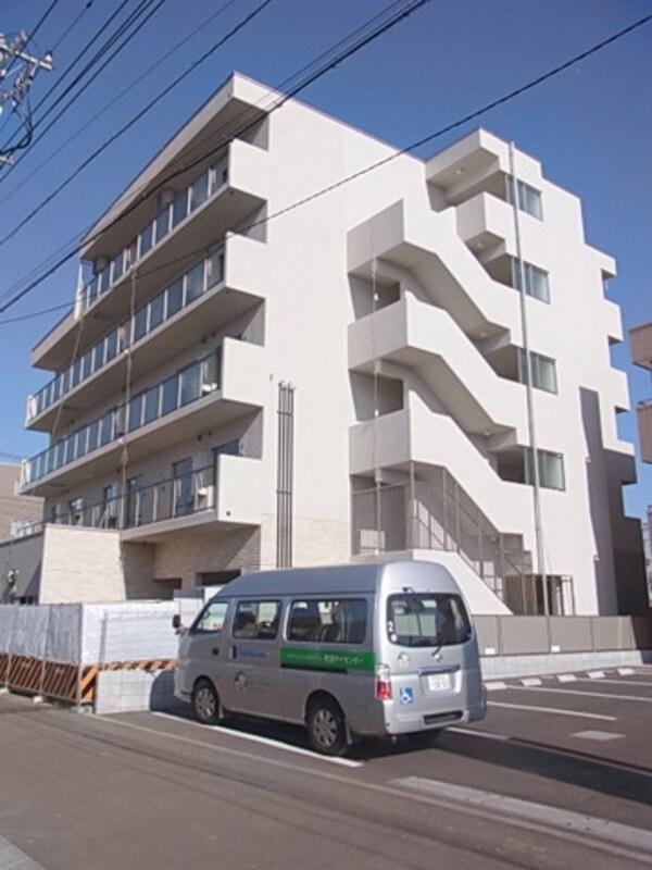 外観(★安心のオートロック付きRCマンション★)