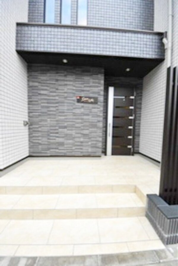 エントランス(エントランス)