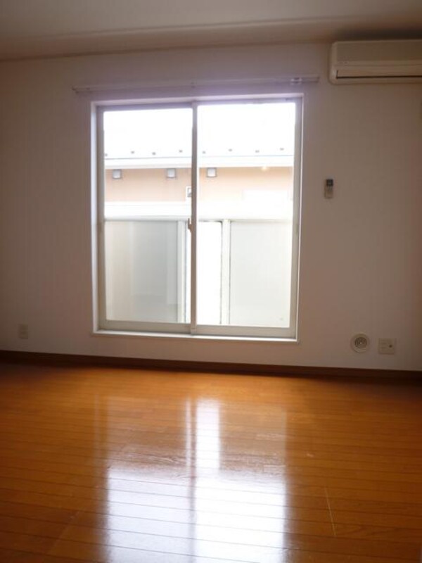 リビング・居室(洋室６帖)