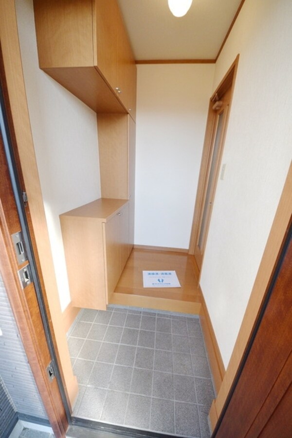 玄関(別号室参考写真)