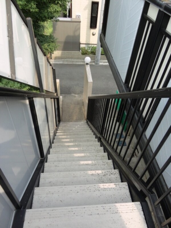 エントランス(★２階への階段★)
