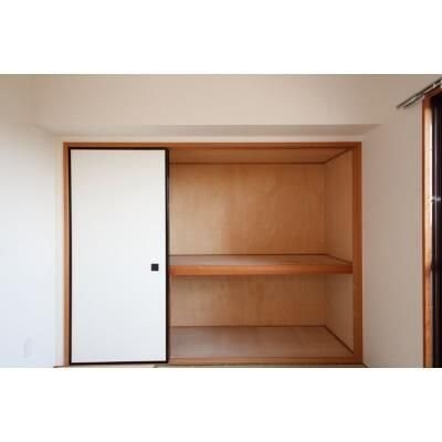 物件内観写真12　(★押入れ★)