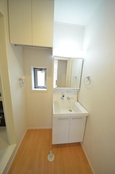 物件内観写真6　(☆独立洗面台☆)