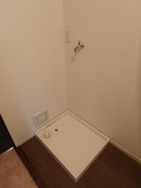 物件内観写真22　(洗濯機置場)