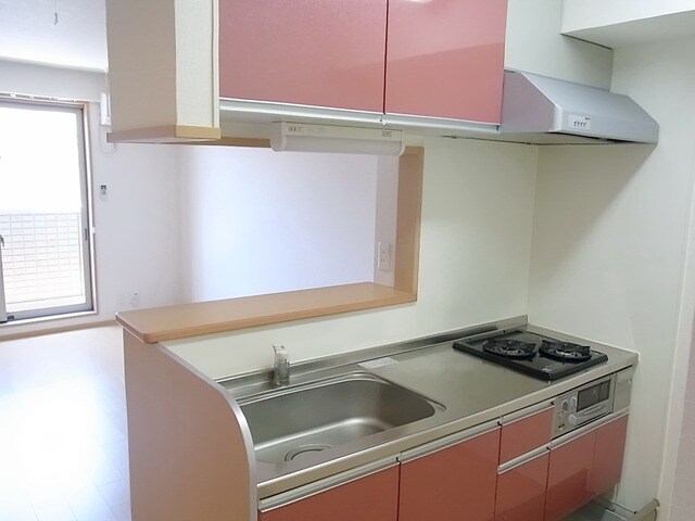 物件内観写真5　(★システムキッチン（グリル付き2口ガス）★)