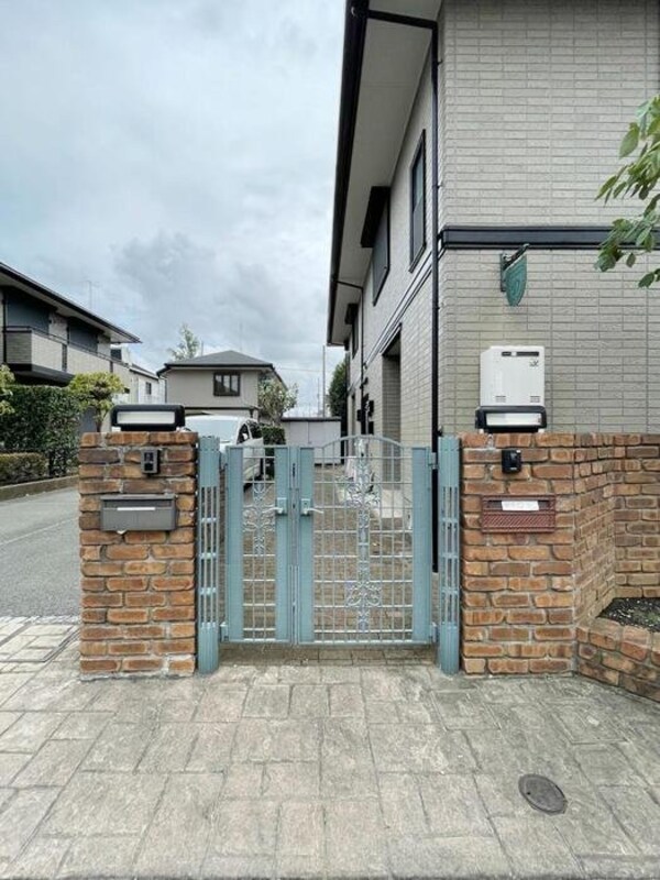 エントランス(外観・共用設備)