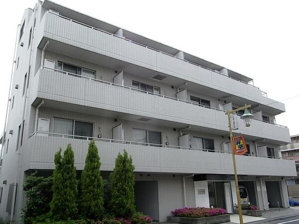 外観(タイル貼りのおしゃれな外観)