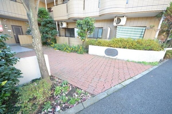 エントランス(外観・共用部分)