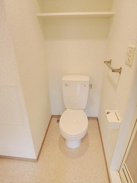 物件内観写真11　(トイレ)