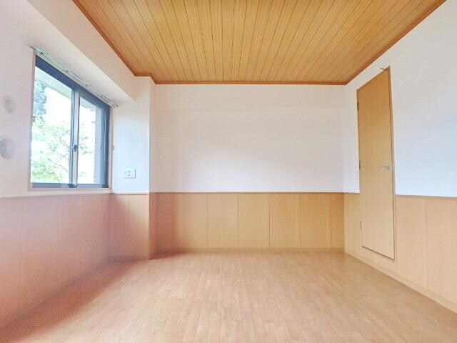 物件内観写真14　(１０．５帖)