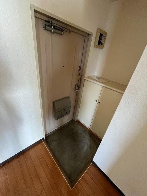 玄関(設備)