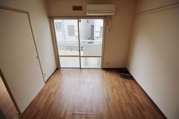 その他室内・内装(★明るい洋室です★)