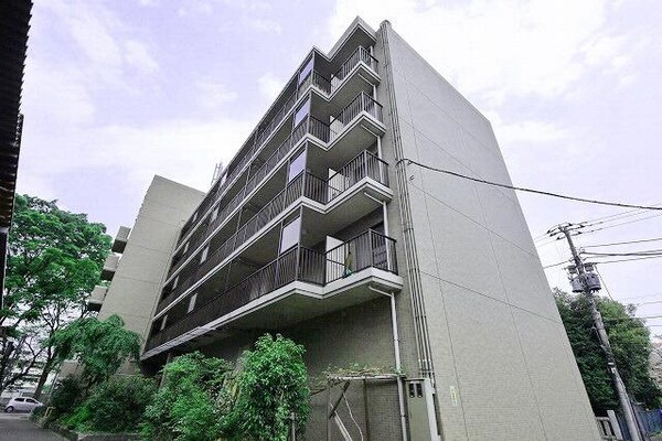 外観(★特定優良賃貸住宅・調布駅徒歩10分・オートロック付きＲＣ…)