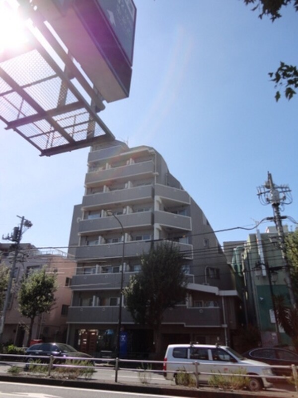 外観(重厚感のあるマンション)
