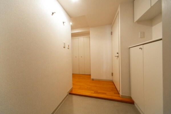 玄関(※写真は同タイプ住戸です。)