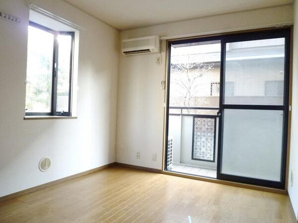 リビング・居室(２面採光のお部屋です)