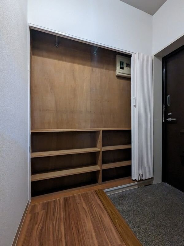 収納(広々シューズＢＯＸ)
