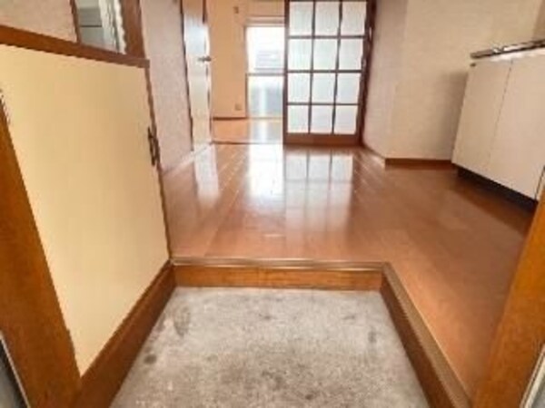 玄関(★お問い合わせはタウンハウジングまで★)