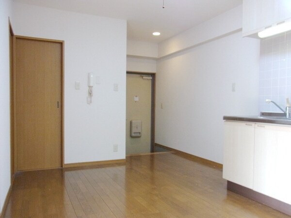 その他室内・内装(★エアコン2基付き★)