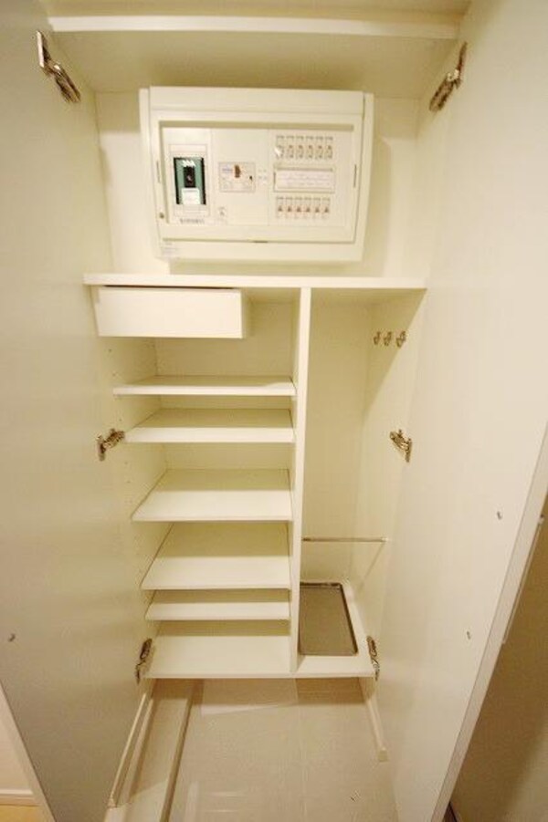 その他(★玄関の収納です★)
