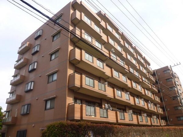外観(まるで分譲の様な佇まい)