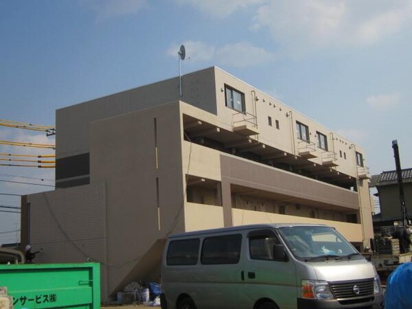 外観(タウンハウジング府中店まで)