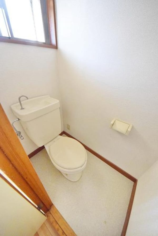 トイレ(トイレ)