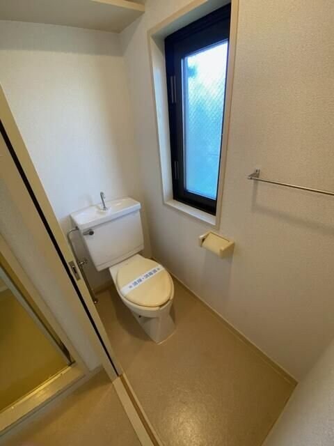 物件内観写真11　(トイレ)