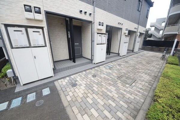 エントランス(★お洒落なエントランスです★)