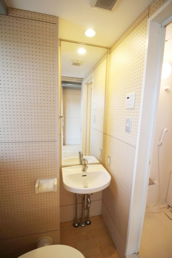 洗面(★大きな鏡で使いやすいですよ★)