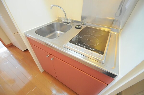 キッチン(仕様・設備は現況と異なる場合があります（現況優先）)