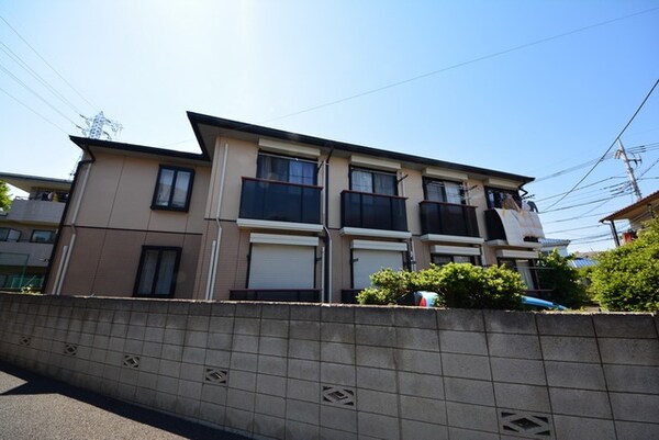 外観(★駅徒歩６分ほど★)