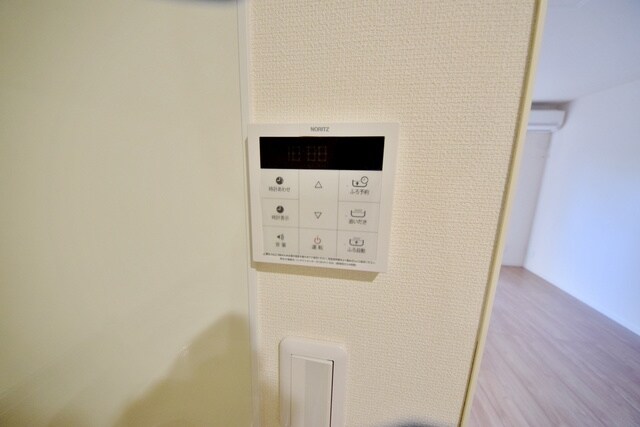物件内観写真16　(★リモコン給湯器★)