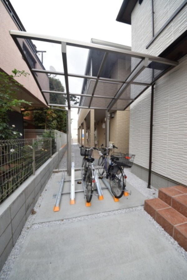 その他(★屋根付き駐輪場★)
