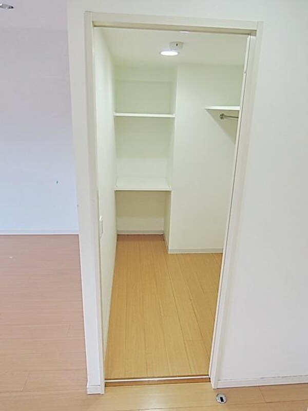 収納(★ウォークインクローゼット★)