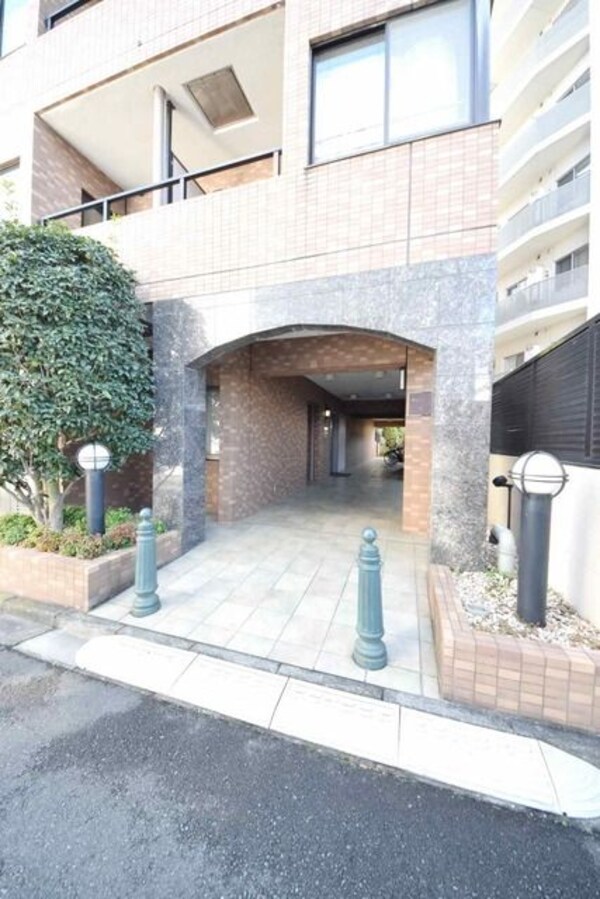 エントランス(外観・共用部分)