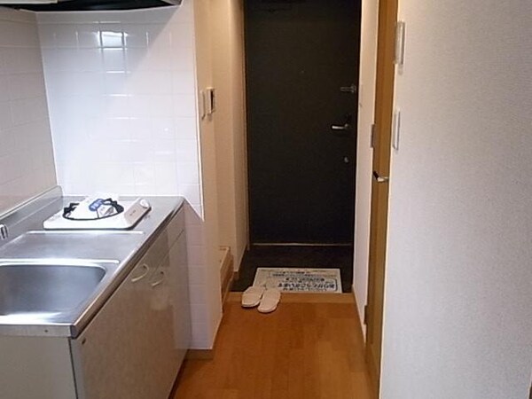 玄関(★下駄箱完備★)