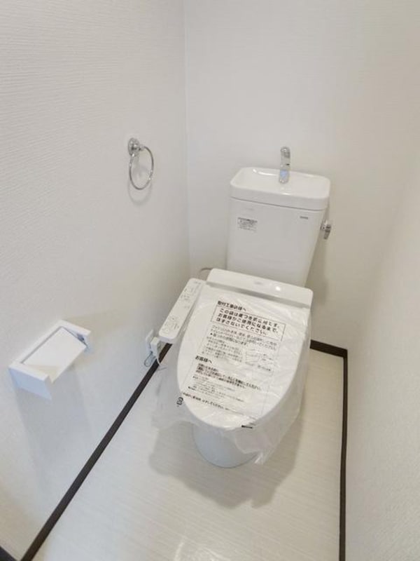トイレ(ウォシュレット付きました☆)