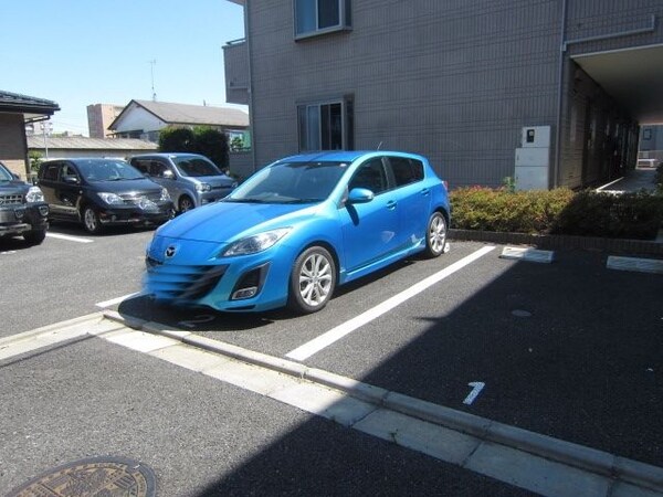 駐車場(★敷地内に駐車場がございます★)
