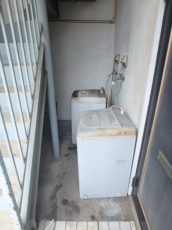 洗面(洗濯機置場)