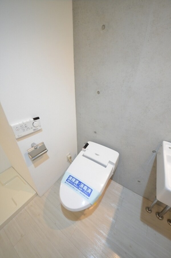 トイレ(♪トイレも大切な空間です♪)